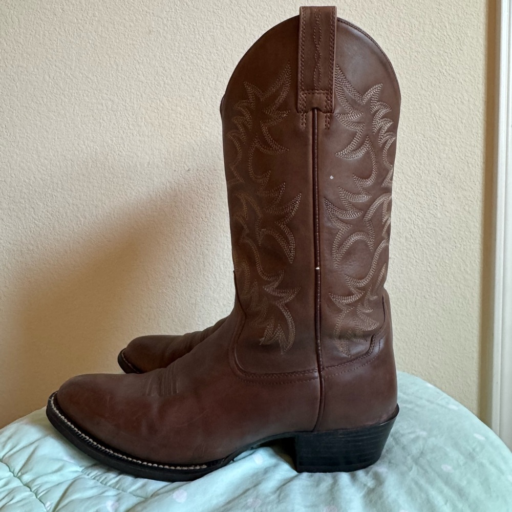 Ariat Heritage Brown Leather Western Boots Style 34724 size 10D